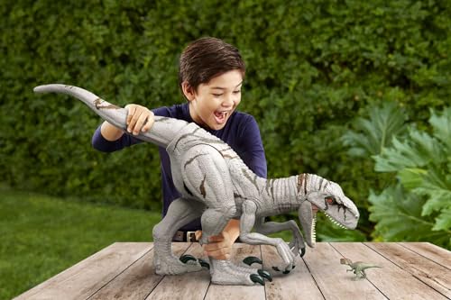 Mattel Jurassic World Figurine articulée Dino de Course Supe